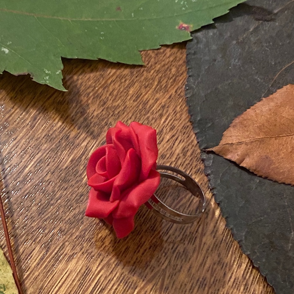 Red Rose ring - Picture 5 of 5